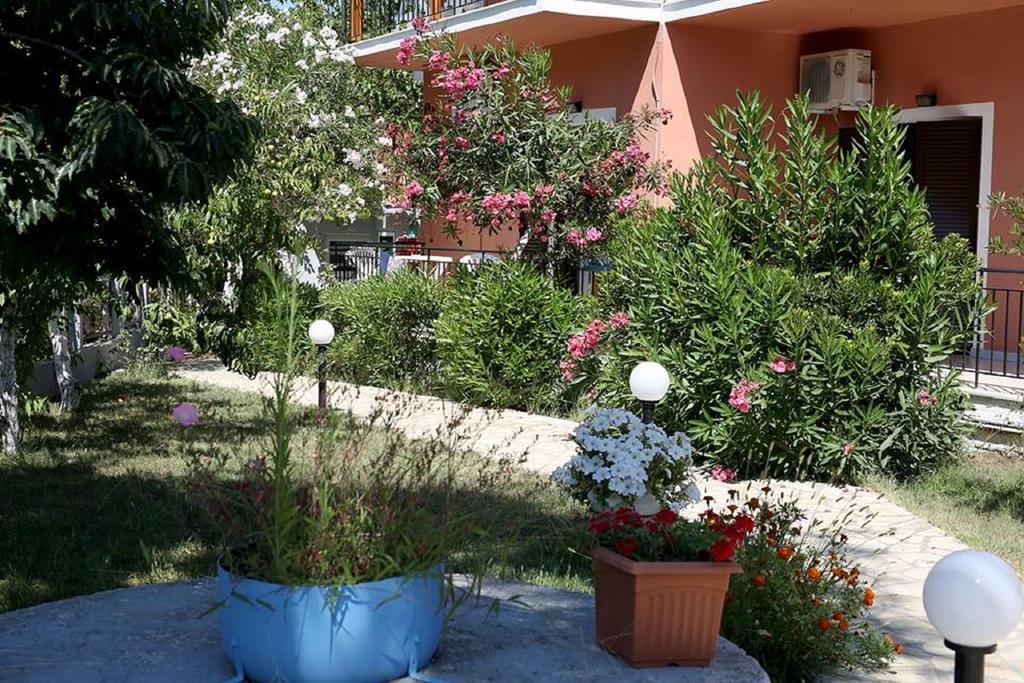 Vassilis Studio'S Perivólion Dış mekan fotoğraf